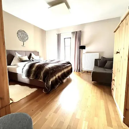 Stadtvilla Mit Sauna & Garten * 키츠부헬