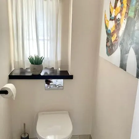 Апартаменты Stadtvilla Mit Sauna & Garten Кицбюэль