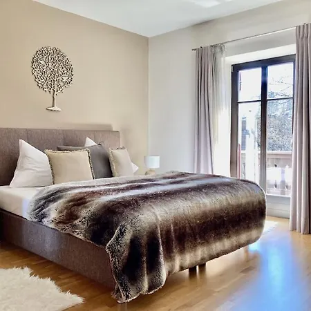 Stadtvilla Mit Sauna & Garten Апартаменты Кицбюэль