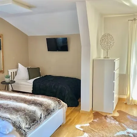 Stadtvilla Mit Sauna & Garten * Кицбюэль